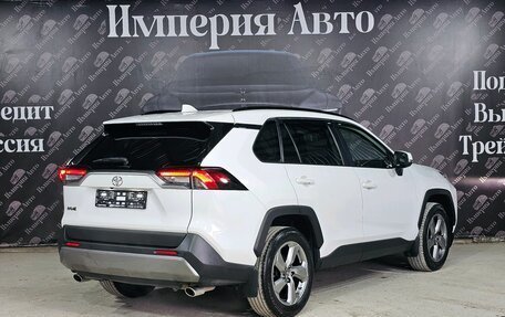 Toyota RAV4, 2019 год, 2 990 000 рублей, 7 фотография