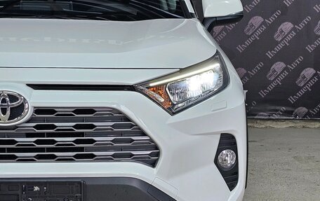 Toyota RAV4, 2019 год, 2 990 000 рублей, 12 фотография