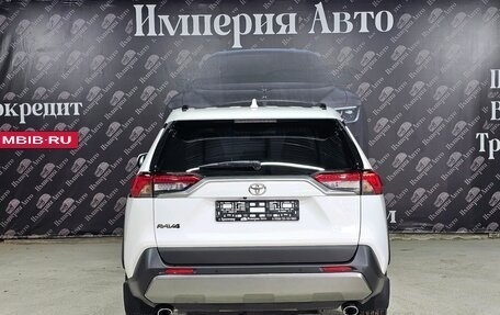 Toyota RAV4, 2019 год, 2 990 000 рублей, 6 фотография