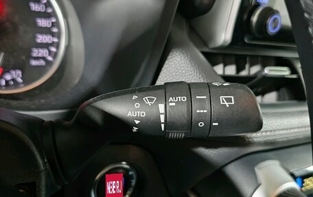 Toyota RAV4, 2019 год, 2 990 000 рублей, 35 фотография