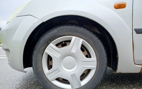 Ford Fiesta, 2004 год, 196 000 рублей, 18 фотография
