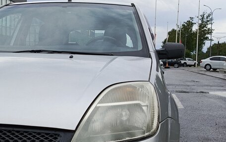 Ford Fiesta, 2004 год, 196 000 рублей, 17 фотография