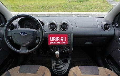 Ford Fiesta, 2004 год, 196 000 рублей, 14 фотография