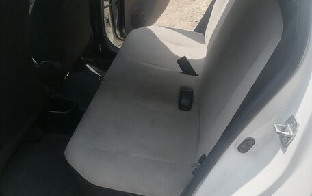 Toyota Vitz, 2012 год, 580 000 рублей, 12 фотография