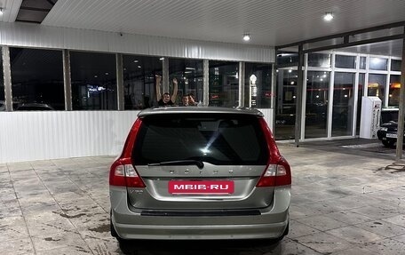 Volvo V70 III рестайлинг, 2007 год, 750 000 рублей, 18 фотография