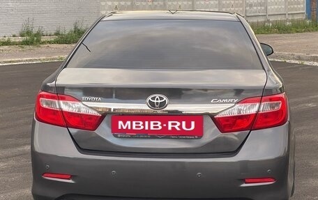 Toyota Camry, 2013 год, 1 570 000 рублей, 6 фотография