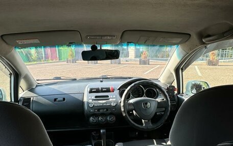Honda Fit III, 2003 год, 370 000 рублей, 4 фотография