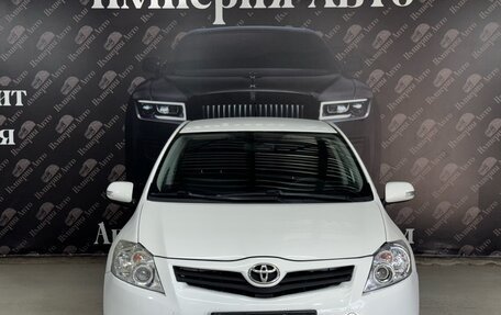 Toyota Auris II, 2011 год, 990 000 рублей, 3 фотография
