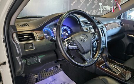 Toyota Camry, 2015 год, 2 100 000 рублей, 17 фотография