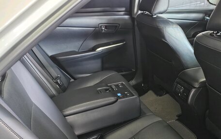 Toyota Camry, 2015 год, 2 100 000 рублей, 40 фотография