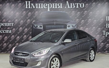 Hyundai Solaris II рестайлинг, 2013 год, 920 000 рублей, 3 фотография