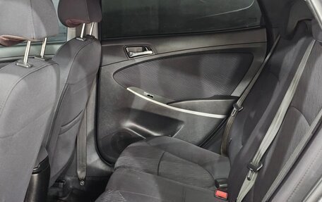 Hyundai Solaris II рестайлинг, 2013 год, 920 000 рублей, 24 фотография
