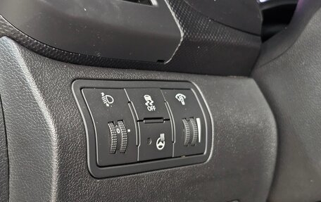 Hyundai Solaris II рестайлинг, 2013 год, 920 000 рублей, 29 фотография
