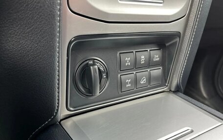Toyota Land Cruiser Prado 150 рестайлинг 2, 2021 год, 6 390 000 рублей, 24 фотография