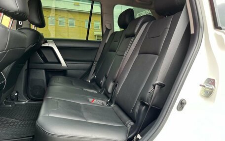 Toyota Land Cruiser Prado 150 рестайлинг 2, 2021 год, 6 390 000 рублей, 27 фотография