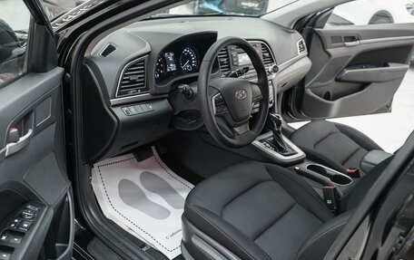 Hyundai Elantra VI рестайлинг, 2018 год, 1 299 000 рублей, 6 фотография
