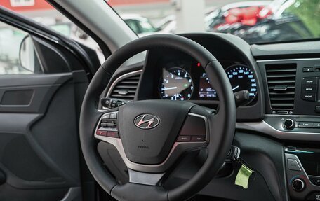 Hyundai Elantra VI рестайлинг, 2018 год, 1 299 000 рублей, 12 фотография