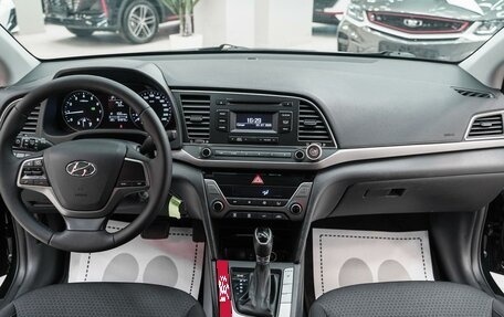 Hyundai Elantra VI рестайлинг, 2018 год, 1 299 000 рублей, 11 фотография