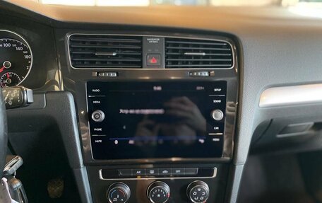 Volkswagen Golf VII, 2019 год, 1 380 000 рублей, 13 фотография