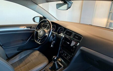 Volkswagen Golf VII, 2019 год, 1 380 000 рублей, 12 фотография