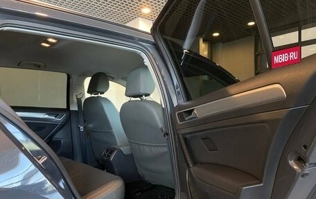 Volkswagen Golf VII, 2019 год, 1 380 000 рублей, 25 фотография