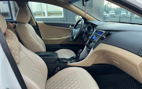 Hyundai Sonata VI, 2010 год, 999 000 рублей, 11 фотография