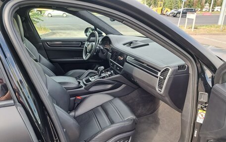 Porsche Cayenne III, 2021 год, 13 400 000 рублей, 11 фотография