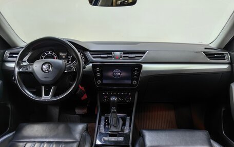 Skoda Superb III рестайлинг, 2018 год, 2 077 000 рублей, 12 фотография