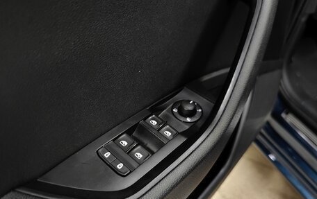 Skoda Superb III рестайлинг, 2018 год, 2 077 000 рублей, 23 фотография