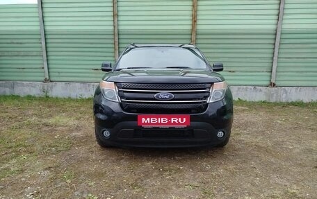 Ford Explorer VI, 2011 год, 1 080 000 рублей, 3 фотография