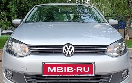 Volkswagen Polo VI (EU Market), 2011 год, 1 250 000 рублей, 1 фотография