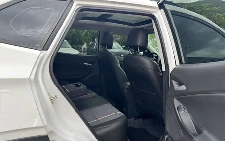 Chevrolet Tracker, 2020 год, 1 017 000 рублей, 10 фотография