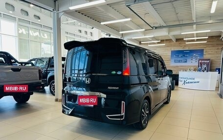 Honda Stepwgn IV, 2016 год, 2 299 999 рублей, 6 фотография