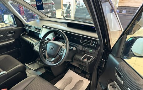 Honda Stepwgn IV, 2016 год, 2 299 999 рублей, 10 фотография