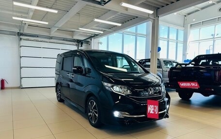 Honda Stepwgn IV, 2016 год, 2 299 999 рублей, 8 фотография