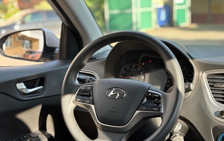 Hyundai Solaris II рестайлинг, 2021 год, 1 415 000 рублей, 12 фотография