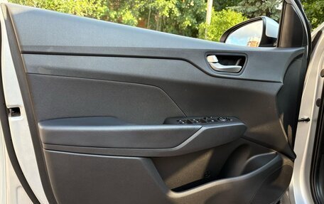 Hyundai Solaris II рестайлинг, 2021 год, 1 415 000 рублей, 16 фотография