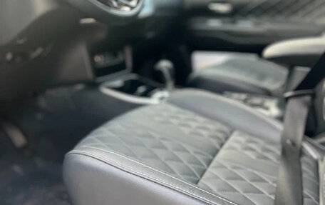 Mitsubishi Outlander III рестайлинг 3, 2022 год, 2 220 000 рублей, 15 фотография
