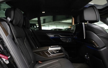 BMW 7 серия, 2020 год, 5 999 000 рублей, 38 фотография