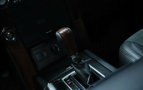 Toyota Land Cruiser Prado 150 рестайлинг 2, 2016 год, 3 690 000 рублей, 16 фотография