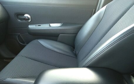 Nissan Tiida, 2010 год, 820 000 рублей, 13 фотография