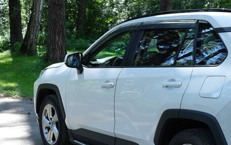 Toyota RAV4, 2020 год, 3 450 000 рублей, 13 фотография