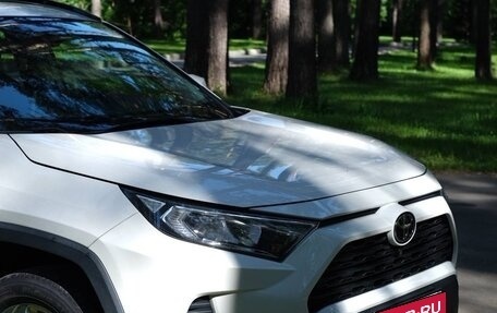 Toyota RAV4, 2020 год, 3 450 000 рублей, 7 фотография