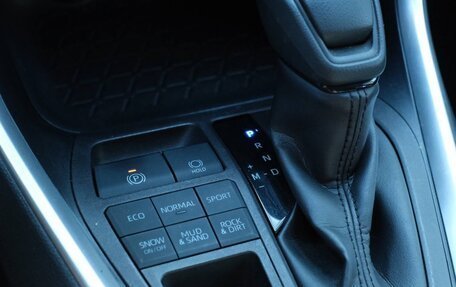 Toyota RAV4, 2020 год, 3 450 000 рублей, 36 фотография