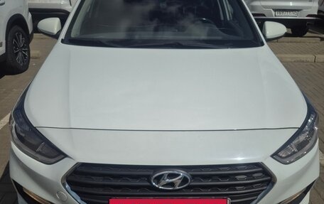 Hyundai Solaris II рестайлинг, 2017 год, 1 300 000 рублей, 6 фотография