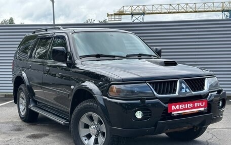Mitsubishi Pajero Sport II рестайлинг, 2008 год, 1 990 000 рублей, 2 фотография