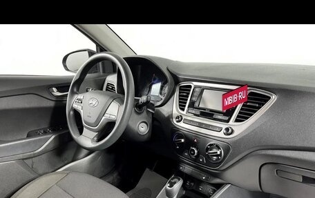 Hyundai Solaris II рестайлинг, 2020 год, 1 650 000 рублей, 13 фотография