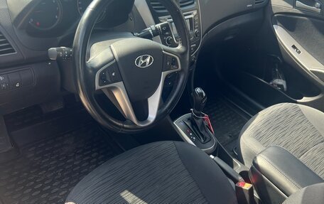 Hyundai Solaris II рестайлинг, 2015 год, 6 фотография