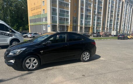 Hyundai Solaris II рестайлинг, 2015 год, 4 фотография