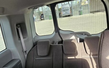 Honda Stepwgn IV, 2015 год, 2 200 000 рублей, 9 фотография